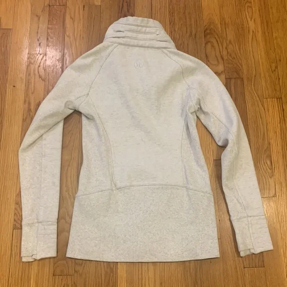 Lululemon Zip Up Jacket - Picture 8 of 9